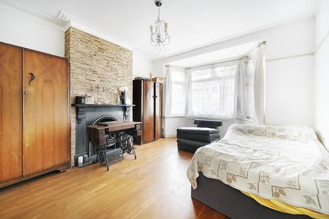 3 bedroom terraced house for sale, Boundary Road, London N22