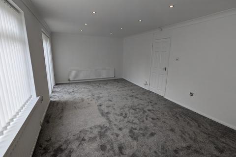 3 bedroom terraced house for sale, Redwood, Sale