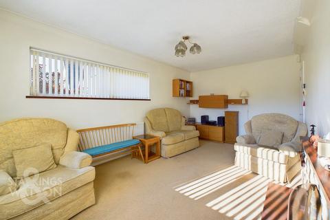 4 bedroom chalet for sale, Church View Close, Reedham, Norwich