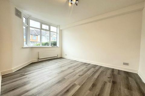 2 bedroom ground floor flat to rent, Athelstone Road, Harrow Weald