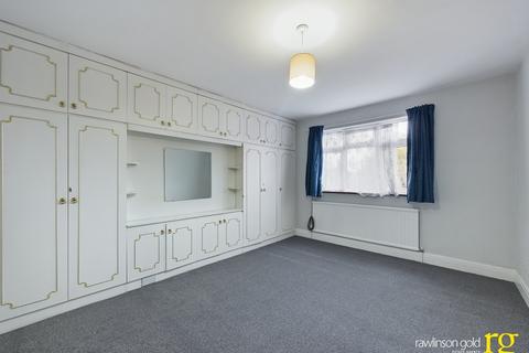 3 bedroom end of terrace house to rent, Torbay Road, Harrow