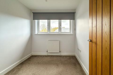 2 bedroom apartment to rent, Hudson Close, Cambridge CB2