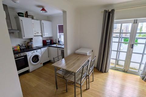 2 bedroom ground floor flat for sale, Causeway Lane, Penzance TR18