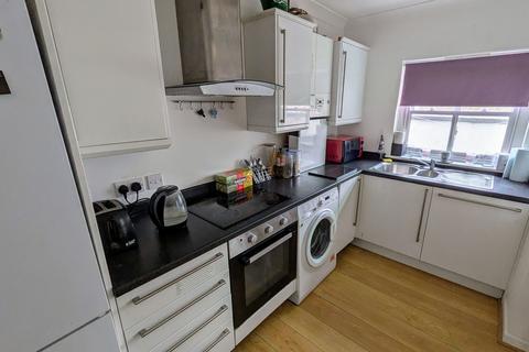 2 bedroom ground floor flat for sale, Causeway Lane, Penzance TR18