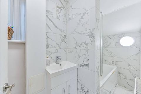 Flat 2, 49 Wimbledon Park Road, London, SW18 5SJ