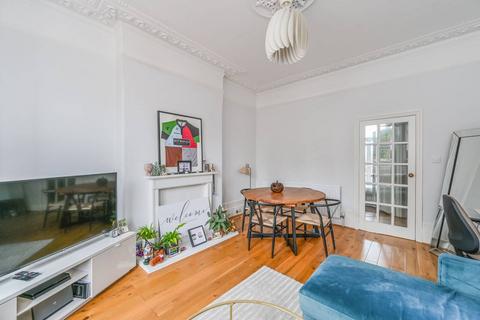 1 bedroom flat for sale, Wimbledon Park Road, West Hill, London, SW18