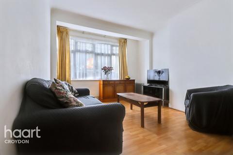 3 bedroom end of terrace house for sale, Waddon Park Avenue, Croydon