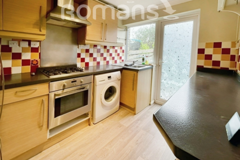 3 bedroom terraced house to rent, Mullins Close