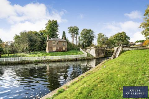 2 bedroom cottage to rent, Lock Cottages, Hanwell Locks