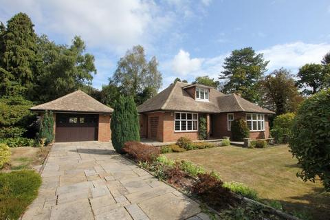 4 bedroom bungalow to rent, Clevehurst Close, Stoke Poges