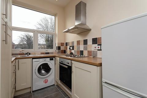 1 bedroom flat to rent, Lea Bridge Road, Walthamstow, London, E17