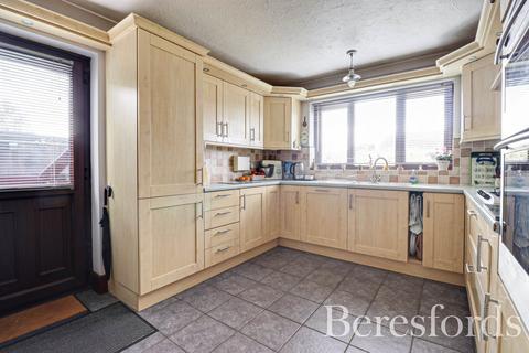 5 bedroom bungalow for sale, The Drive, Mayland, CM3