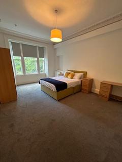 5 bedroom flat to rent, Brougham Place, Tollcross, Edinburgh, EH3