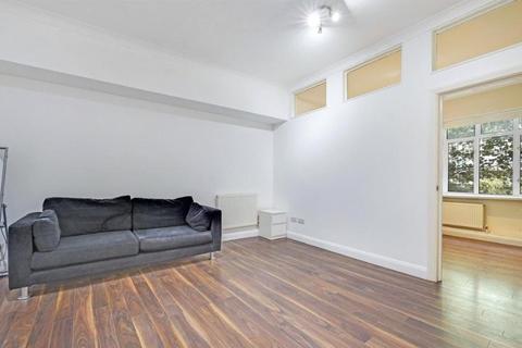 2 bedroom apartment to rent, Warren Court, Fitzrovia NW1