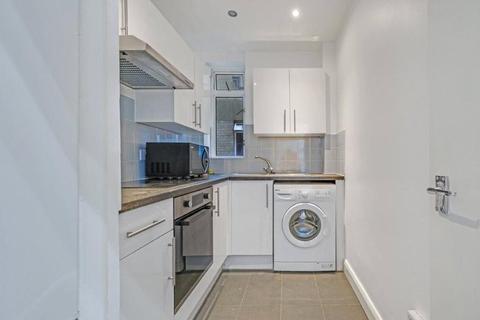 2 bedroom apartment to rent, Warren Court, Fitzrovia NW1