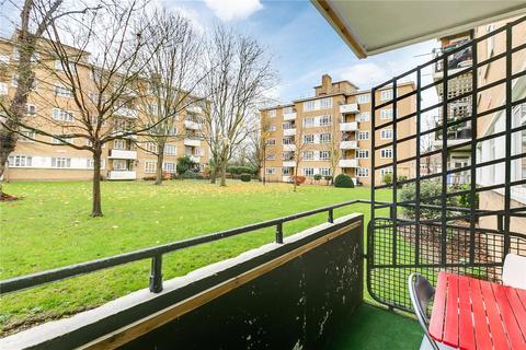 4 bedroom apartment to rent, Quennel House, London SW12