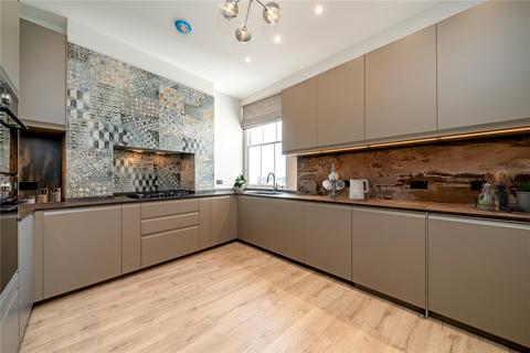 4 bedroom apartment to rent, Wynnstay Gardens, London W8