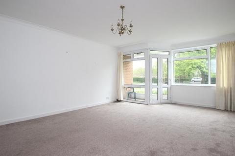 2 bedroom flat to rent, Avondale Court, Leeds, West Yorkshire, UK, LS17