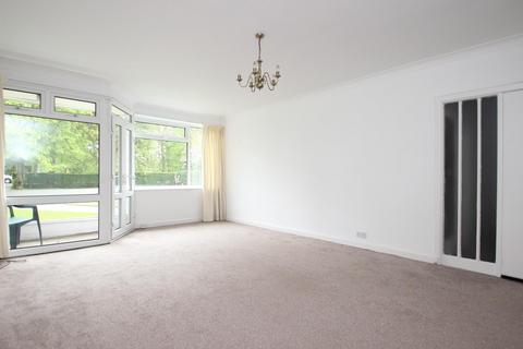 2 bedroom flat to rent, Avondale Court, Leeds, West Yorkshire, UK, LS17