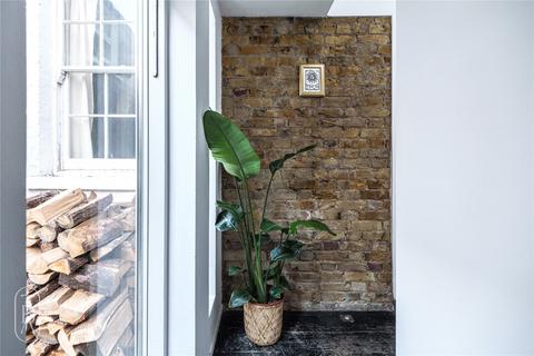 61 Derbyshire Street, London, E2 6HQ