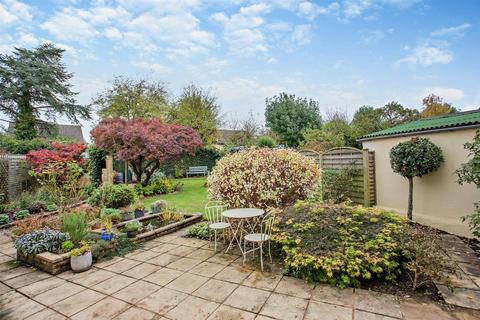 4 bedroom detached house for sale, Abbots Road, Cirencester