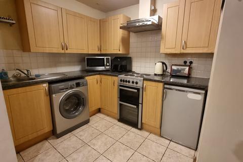 2 bedroom terraced house to rent, Cleobury Road, Far Forest, DY14 9TF