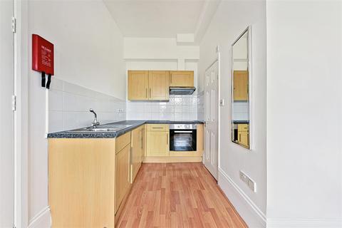 1 bedroom flat to rent, Holland Road, London W14