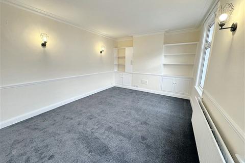 4 bedroom house to rent, Coopers Lane, Leyton