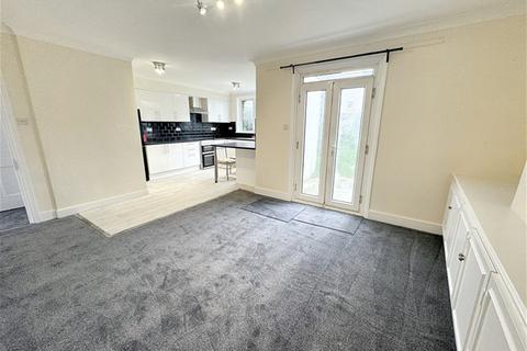 4 bedroom house to rent, Coopers Lane, Leyton