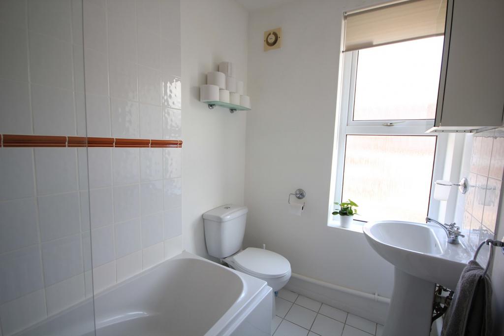 Apartment in Reading, Katesgrove, Coley - View 3