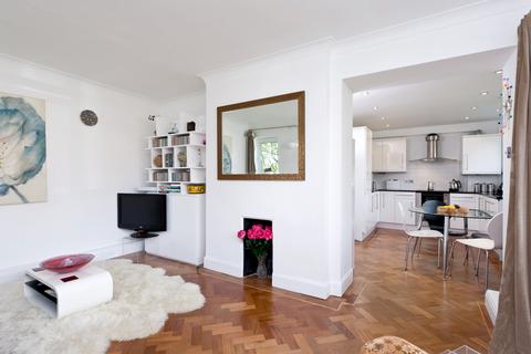 2 bedroom maisonette to rent, Heath Mead, London SW19