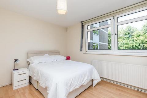 2 bedroom apartment to rent, Westmore Court, Putney SW15