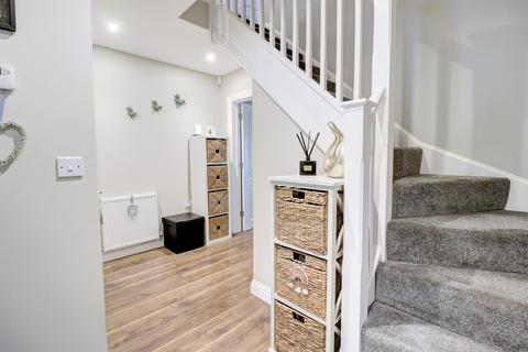 33a Eastern Dene, Hazlemere, High Wycombe, HP15 7BS