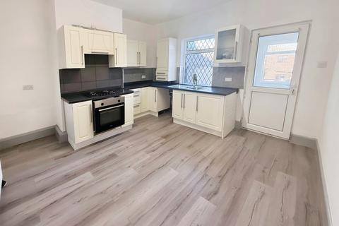 2 bedroom terraced house to rent, Main Street, Rotherham S62