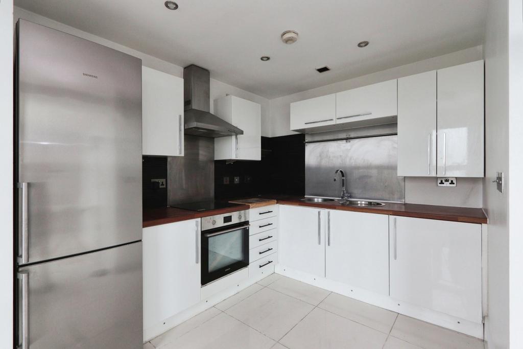 Apartment in Sheffield, South Yorkshire - More