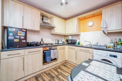 2 bedroom flat for sale, James Short Park, Stirlingshire FK1