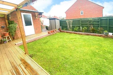 3 bedroom semi-detached house to rent, Borough Way, Warwickshire CV11