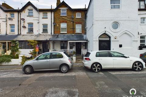 1 bedroom flat to rent, Beach Rise, Kent CT8