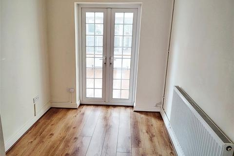 1 Board Close, St Georges, Telford, TF2 9PP