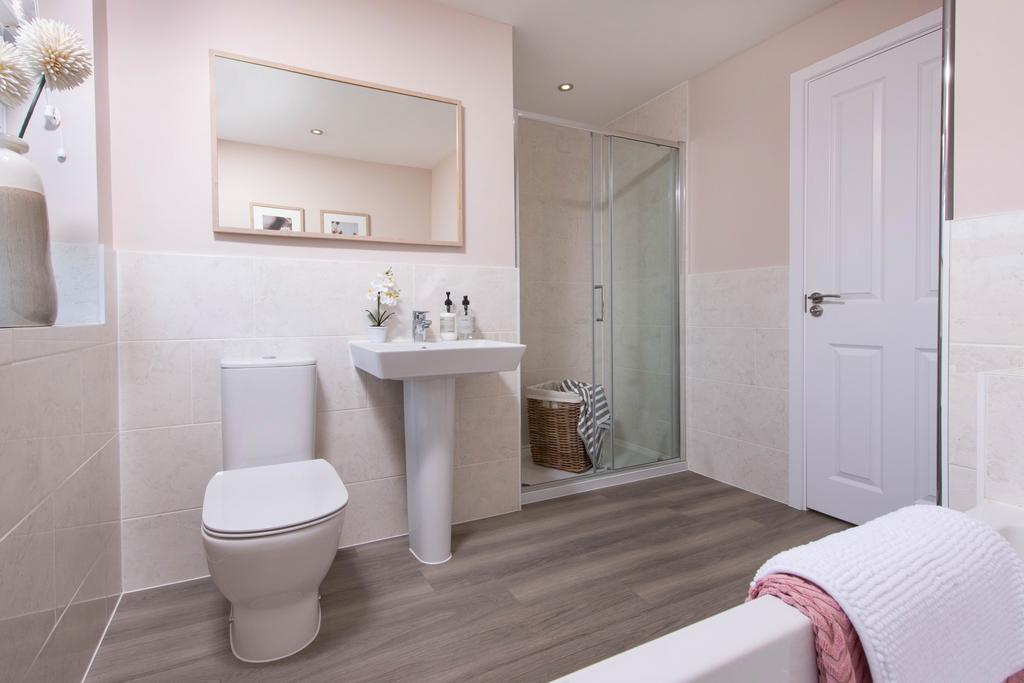 View of the family bathroom in the 5 bedroom...