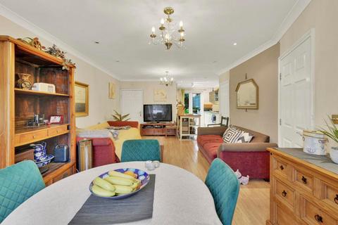 4 bedroom detached house for sale, Hale End Road, London E17