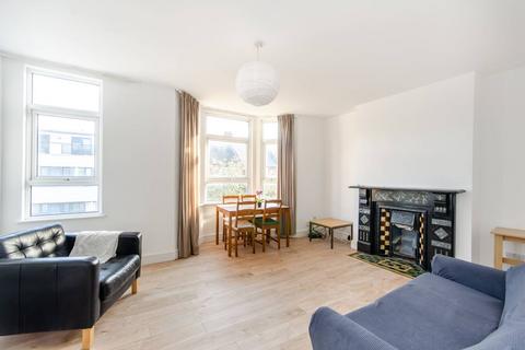 3 bedroom maisonette to rent, Leghorn Road, Kensal Green, London, NW10