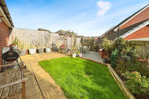 3 bedroom semi-detached house for sale, Sand Grove, Exeter EX2