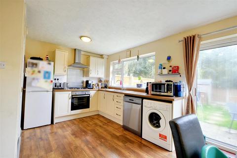 3 bedroom terraced house for sale, Cornwallis Close, Long Eaton