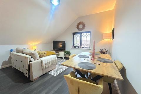 undefined, 125 Pall Mall, Leigh-On-Sea
