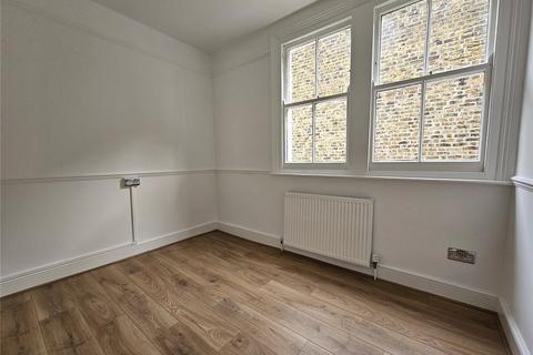 2 bedroom flat for sale, Brownhill Road, Catford, London, SE6