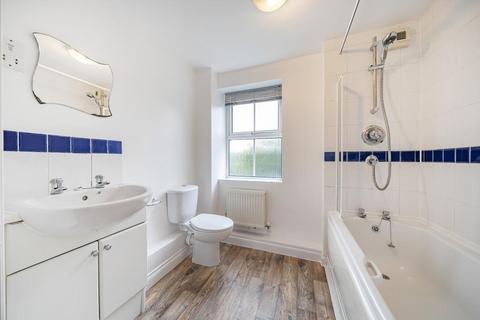 2 bedroom flat for sale, Churchward,  Swindon,  Wiltshire,  SN2