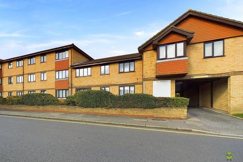 2 bedroom flat for sale, The Chestnuts, Albert Road, Belvedere, Kent, DA17