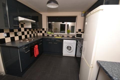 3 bedroom detached house to rent, Cromwell Street, Nottingham NG7