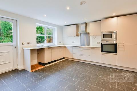 4 bedroom townhouse for sale, Weir Close, Padiham, Burnley